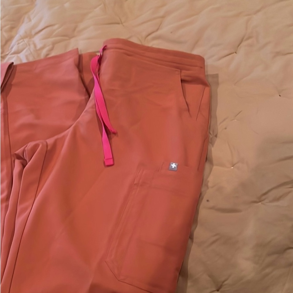 Figs scrub pant Terracotta Yola Skinny Pant Medium Tall EUC